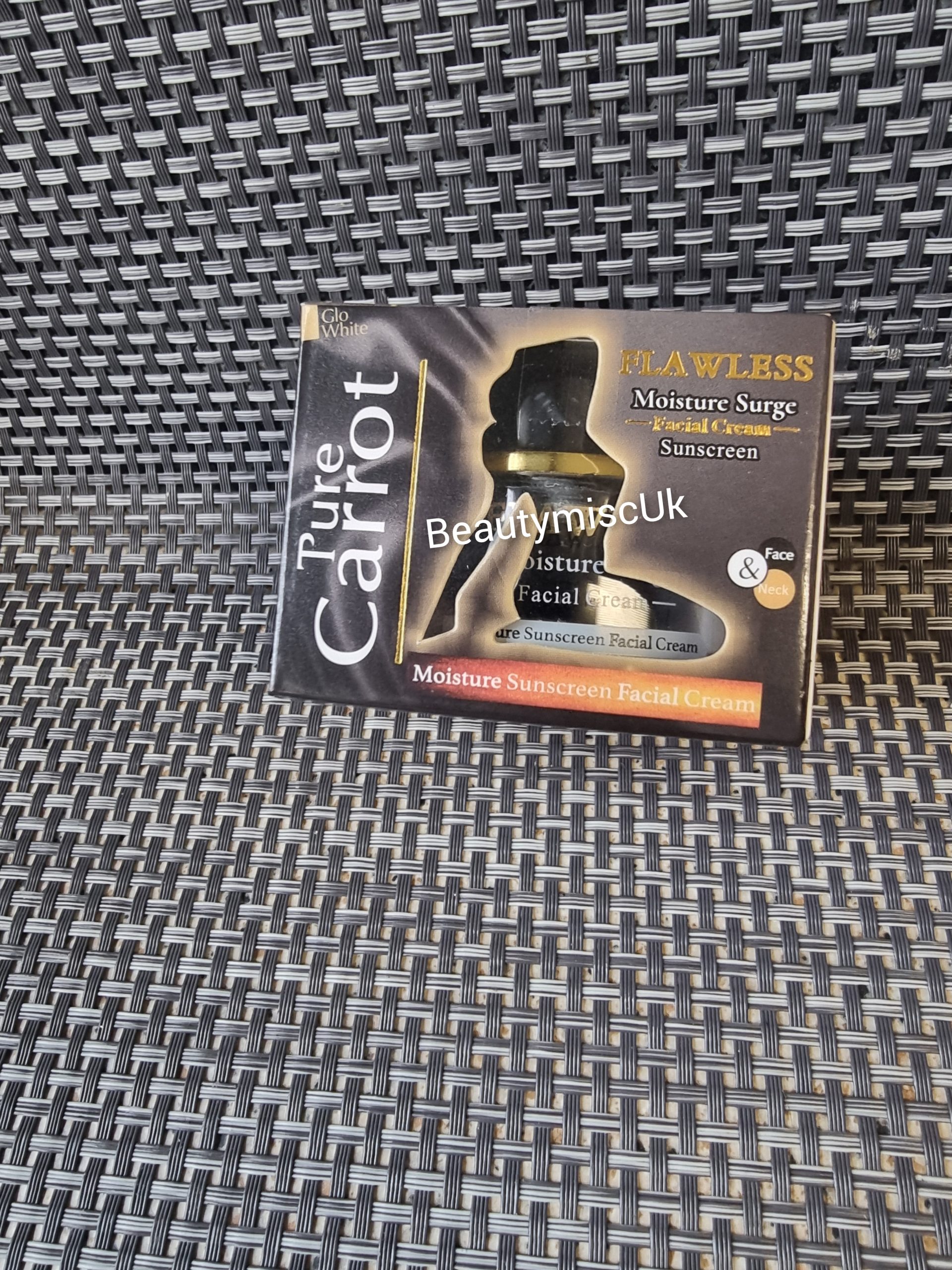Pure Carrot Flawless Moisture Surge Facial Cream 30g